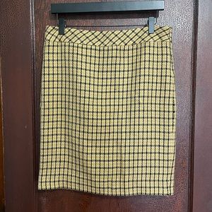 Size 6 petite Kate Hill pencil skirt